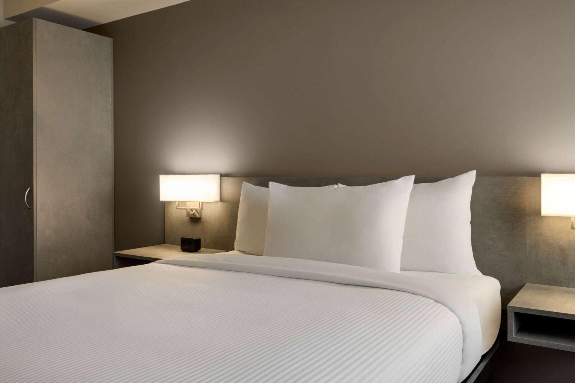 Microtel Inn & Suites By Wyndham Boisbriand Sainte-Therese Ngoại thất bức ảnh